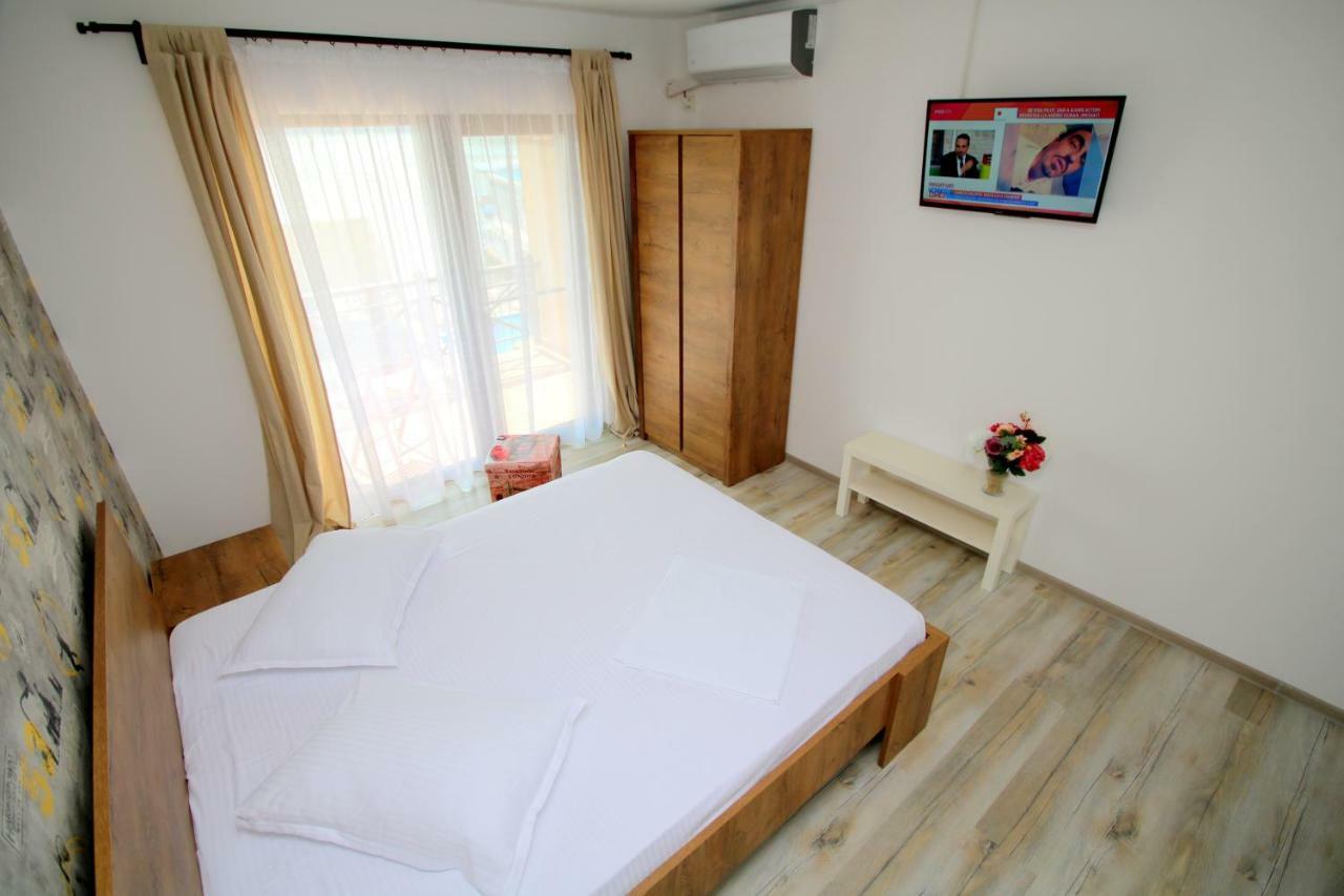 Mustaciosul Dunarii Ieşelniţa Exterior foto